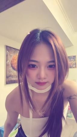 reze_ : 明天晚上10:00開播～11:00準備洗澡🛁
直屏享用唷 大家明天見～～