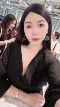 nini93_ : 今晚8點開播喔