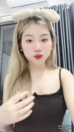 bimngon : Chào nhau cái rồi làm quen🥰