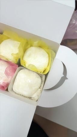 glory1120 : 晴天製作的甜點❤️
送哥哥們的一週年禮物🫶
謝謝陪伴我一年了☺️
希望收到的哥哥 會喜歡🥰