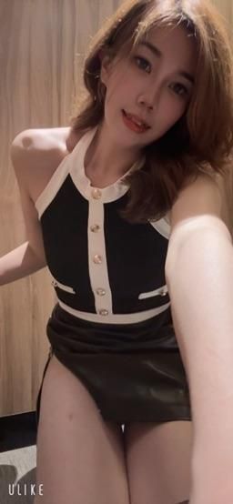 sexy_miya : 在百貨就要壞壞呀😈😈