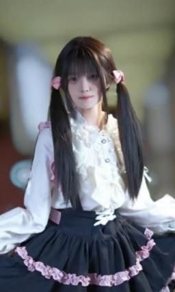  : 可愛女僕喜歡吃（AI生成）