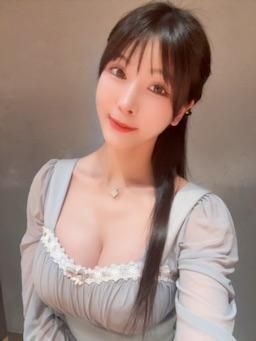 yao0117 : 直播的日期時間在我的自介噢🫶
記得來多多支持我解鎖更多的我唷💜