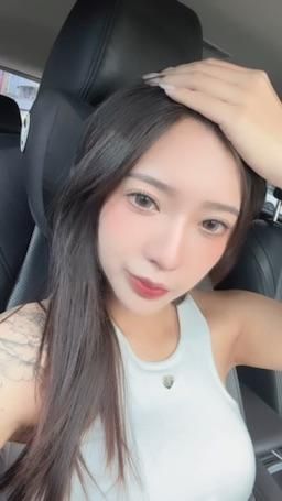 ivy2235. : 你的眼睛像星星💫