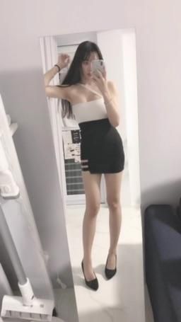 miyukibaby : 成熟風騷打扮🥵🦵🏻超長逆天美腿高跟鞋👠裡面還沒穿內褲🔥🔥🔥