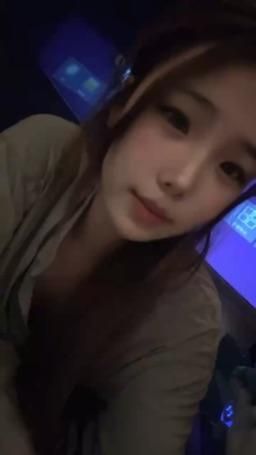 silkystorm7001 : 发个美美的视频 让哥哥记住我