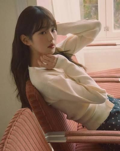  : 等等，這是一個小驚喜...☕️✨ #突如其來 #驚喜 #福利 #女友日常