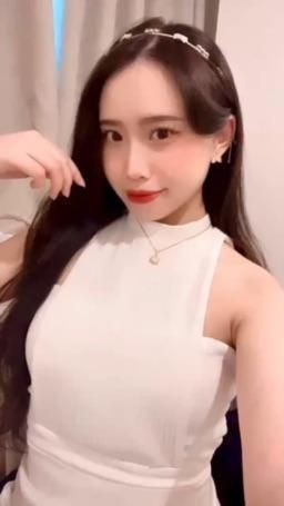 _mai_ : 聽說第一眼的感覺最準🤍
那Babe看到我的第一眼,是什麼感覺?❤️