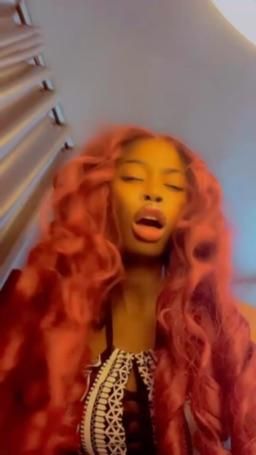kadibia : hey 👋 I wanna get fucked 💦🥵💦