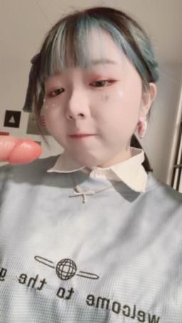  : 比比吃吃ლ(´ڡ`ლ)
一分鐘長片私訊「戒不掉你」