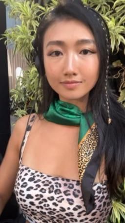 yu_jenny : 今晚8:00見🤍