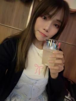 fentabunnyy : 小酌怡情🍻
