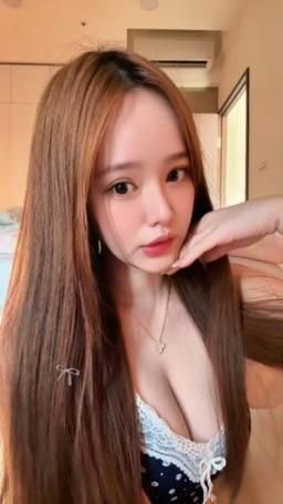 aprillady : 拍給你看的🩷😝