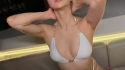 miohot : 工作花絮~特地在大家看不到的地方..好好的給你們看看我
#奶 #鮑魚