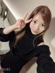 hamemedia : 💗【無碼】【3P】💗正妹與兩名野獸大叔的激烈交合!小穴被瘋狂抽送的同時含著肉棒眼神渙散的樣子超淫蕩!