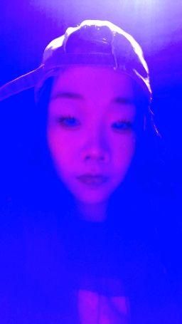 chocolady : 舞出五分鐘任務達成🍌🖤🍼🐚