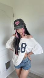 lenaliy : 我的直播時間已經列在個人檔案裡了。有空的時候別忘了來找我哦! 💗🐈⬛🤟🏻