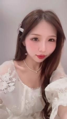 sexyrabbitt : 今天晚上23:30直播唷🩷