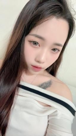 iam_momo : 🫪🫪🫪這算小福z嗎