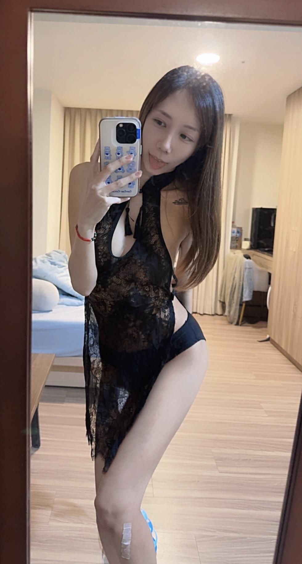 littlecatt : 不放點什麼
你們都忘記我還是很好看的🫣