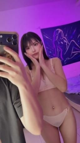 69greengreen : 今日房客：既可愛又年輕的 @sexymi 🧸