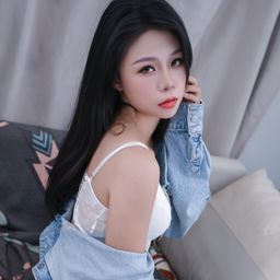 celinehan's avatar