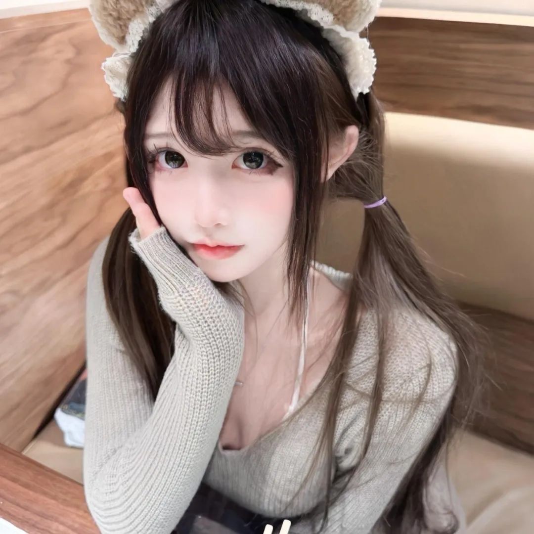 lily1210's avatar