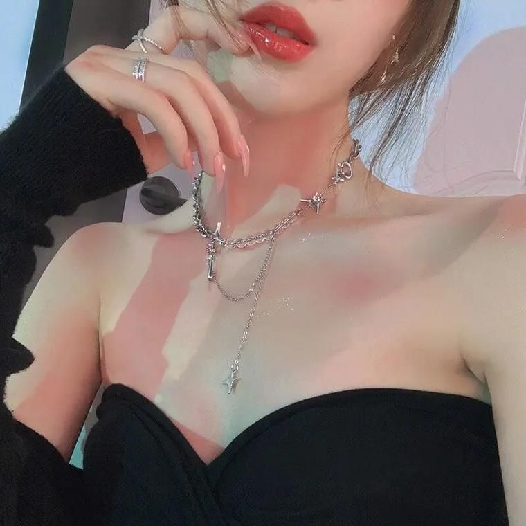 luoyiyi's livestream snapshot