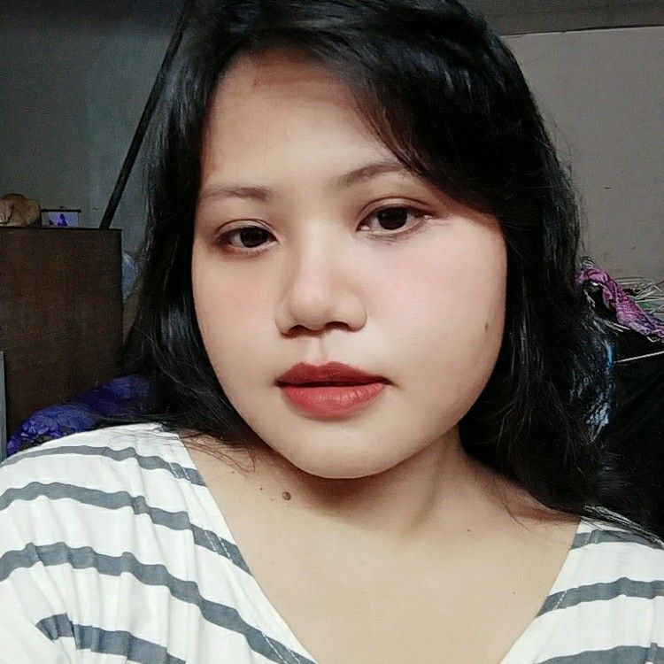 risa32's avatar