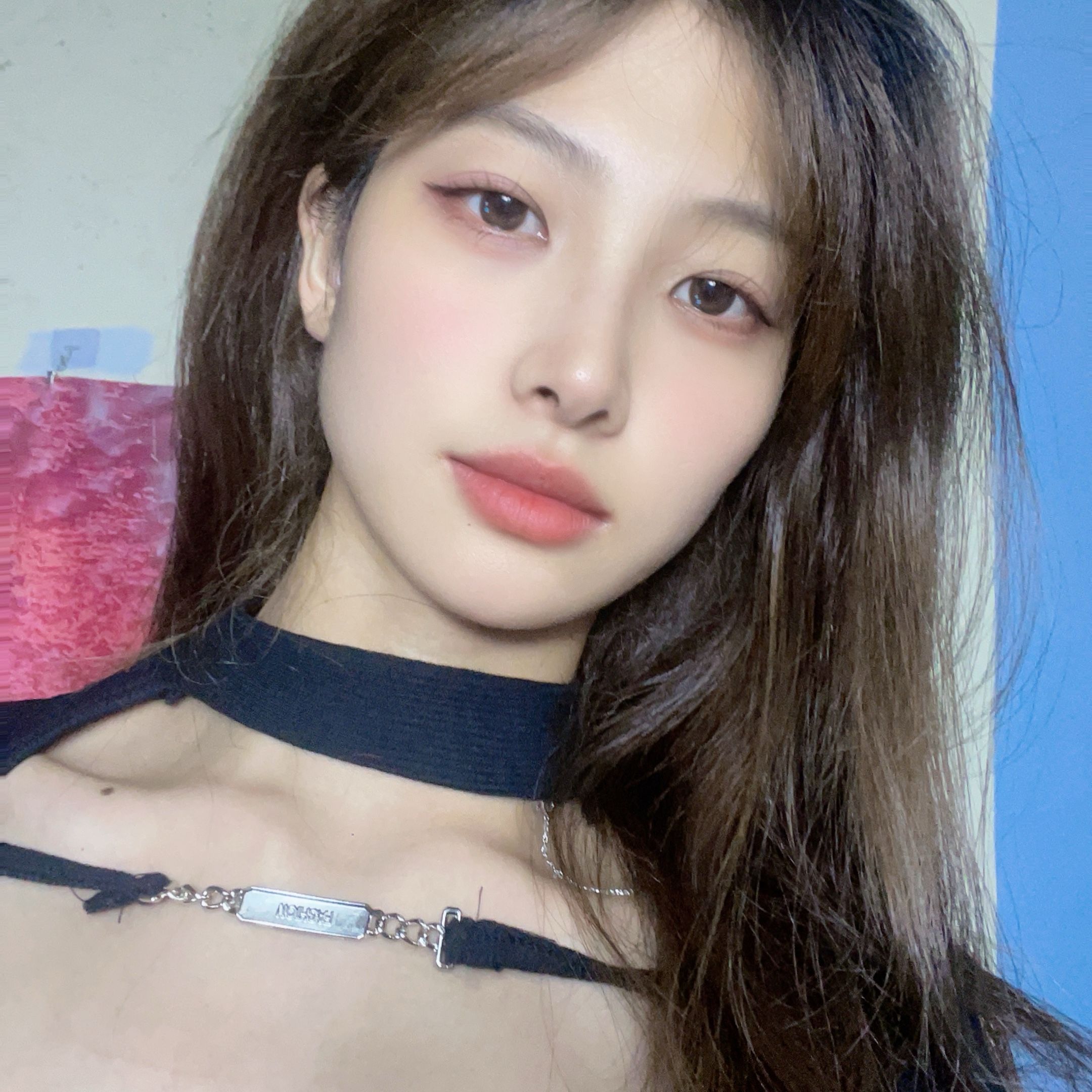 re8289's avatar