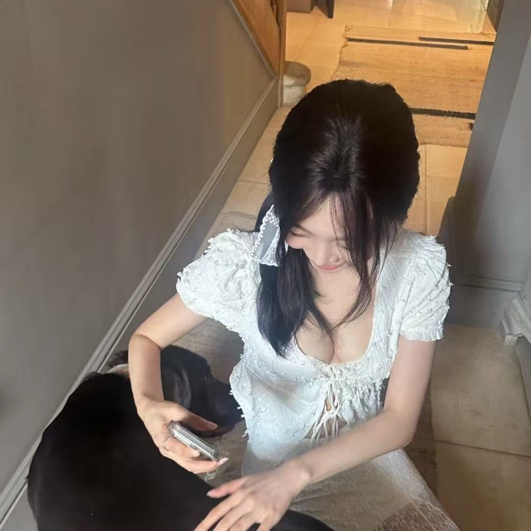 luna2323's avatar