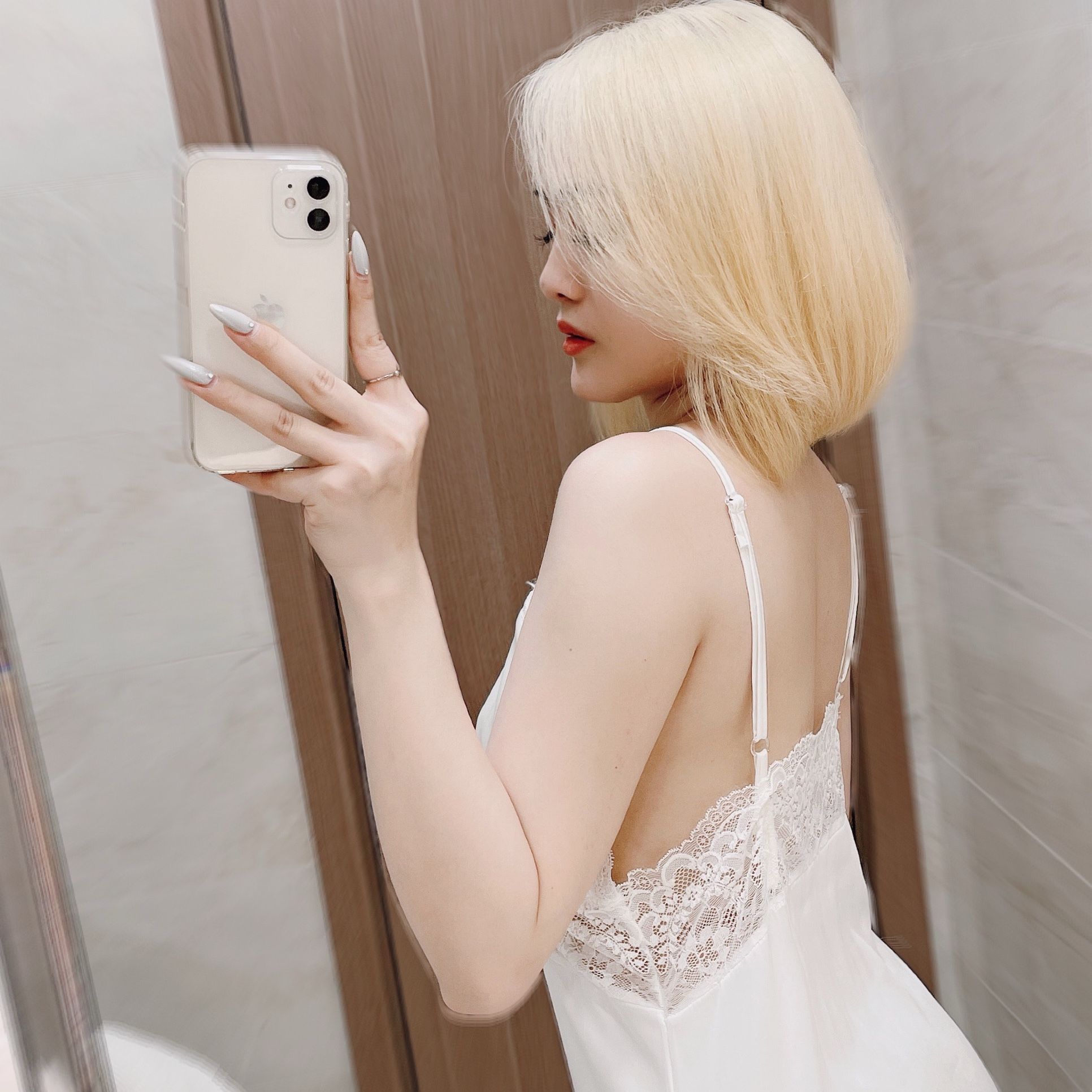 meomongmo_98's avatar