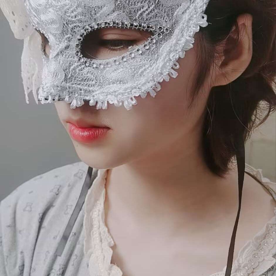 spicylupus1629's avatar